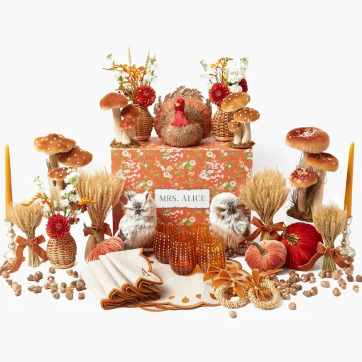 Mrs. Alice Joy of Autumn Tablescape< Autumn Decorations