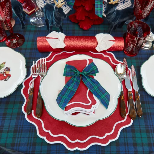 Mrs. Alice Katherine Berry Red Napkins (Set of 4)< Napkins | Mrs. Alice Monogram