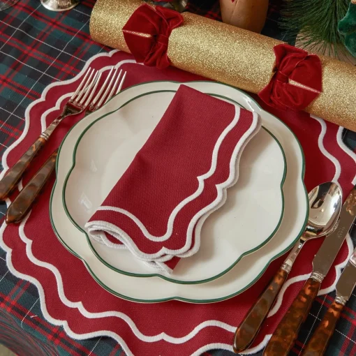 Mrs. Alice Katherine Berry Red Napkins (Set of 4)< Napkins | Mrs. Alice Monogram