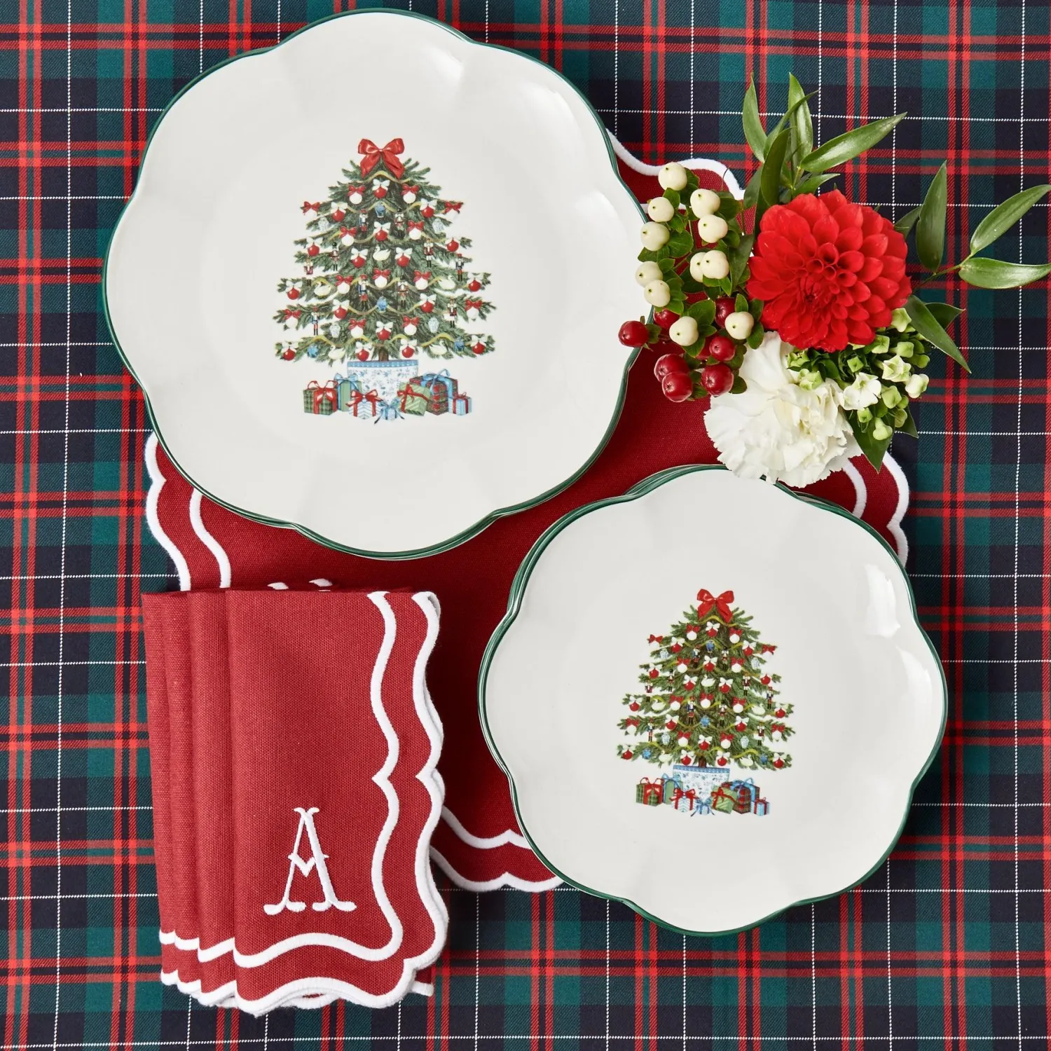Mrs. Alice Katherine Berry Red Placemats & Napkins (Set of 4)< Table Linen Sets | Mrs. Alice Monogram