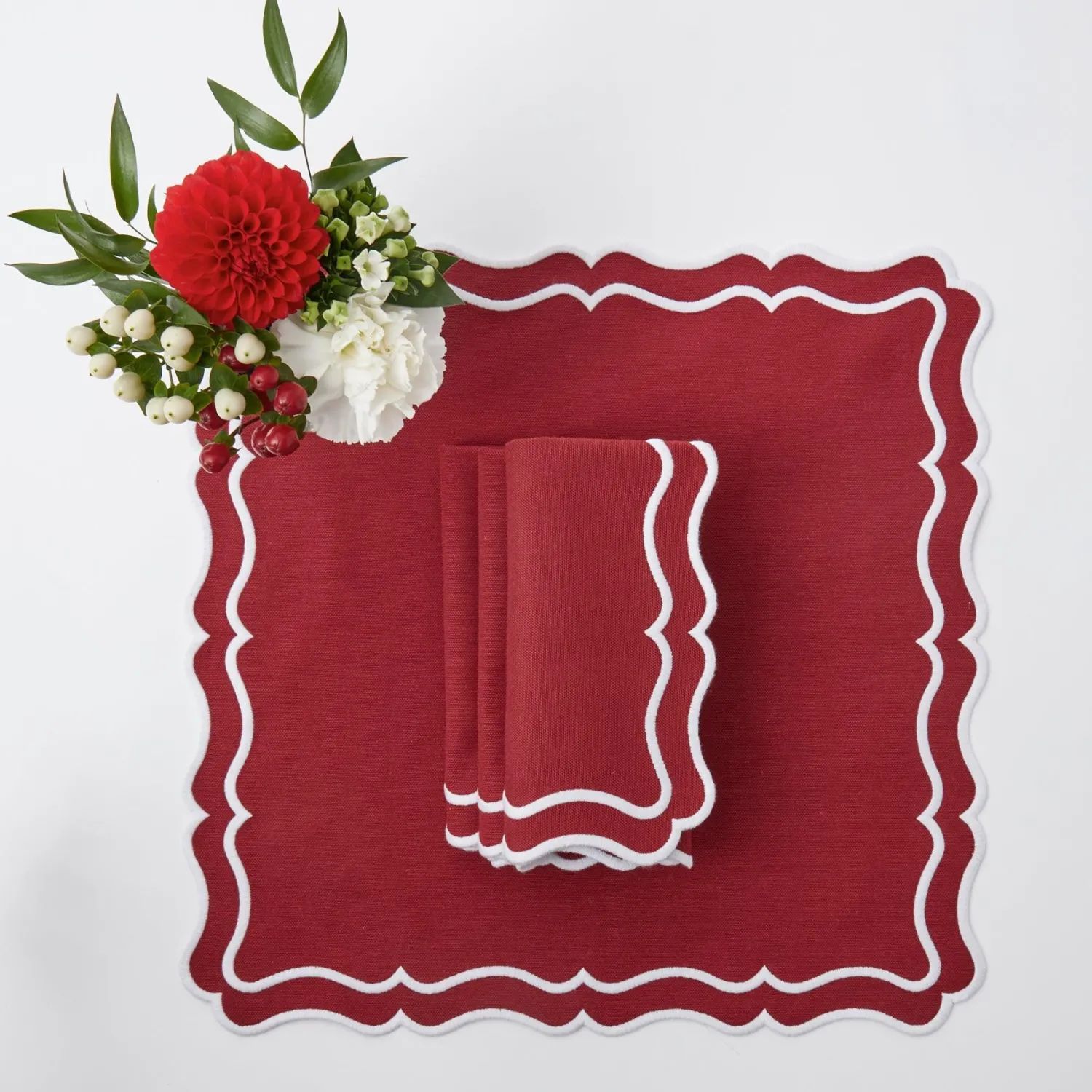 Mrs. Alice Katherine Berry Red Placemats & Napkins (Set of 4)< Table Linen Sets | Mrs. Alice Monogram