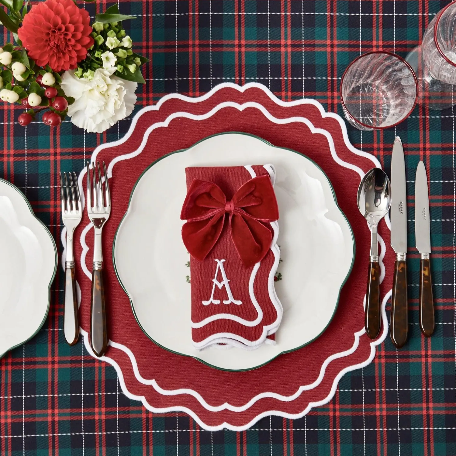Mrs. Alice Katherine Berry Red Placemats & Napkins (Set of 4)< Table Linen Sets | Mrs. Alice Monogram