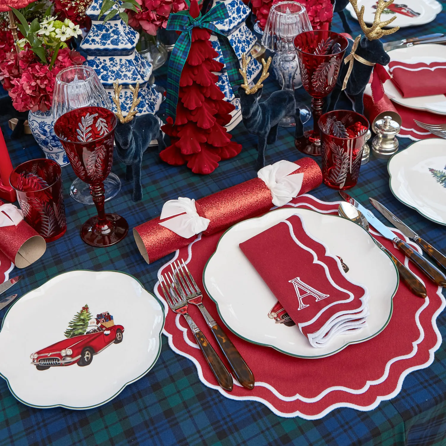 Mrs. Alice Katherine Berry Red Placemats & Napkins (Set of 4)< Table Linen Sets | Mrs. Alice Monogram