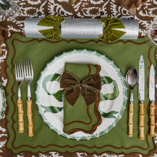 Mrs. Alice Katherine Green & Chocolate Placemats & Napkins (Set of 4)< Table Linen Sets | Mrs. Alice Monogram
