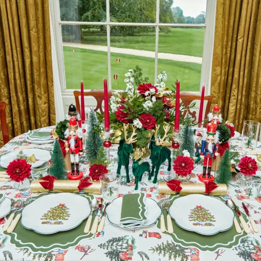 Mrs. Alice Katherine Green Napkins (Set of 4)< Napkins | Mrs. Alice Monogram