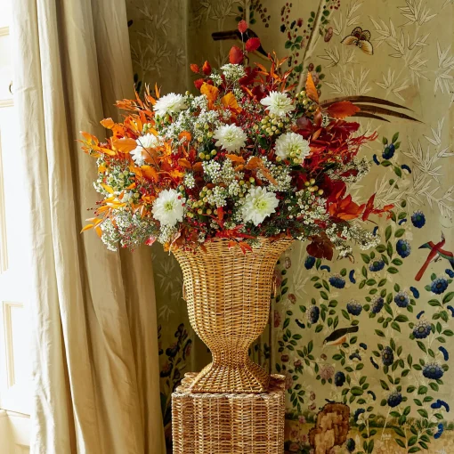 Mrs. Alice Liliana Scalloped Rattan Urn< Vases | Vases & Planters