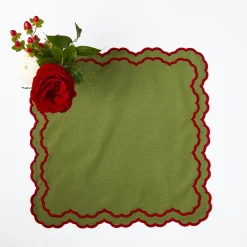 Mrs. Alice Lily Green & Red Napkins (Set of 4)< Napkins | Mrs. Alice Monogram
