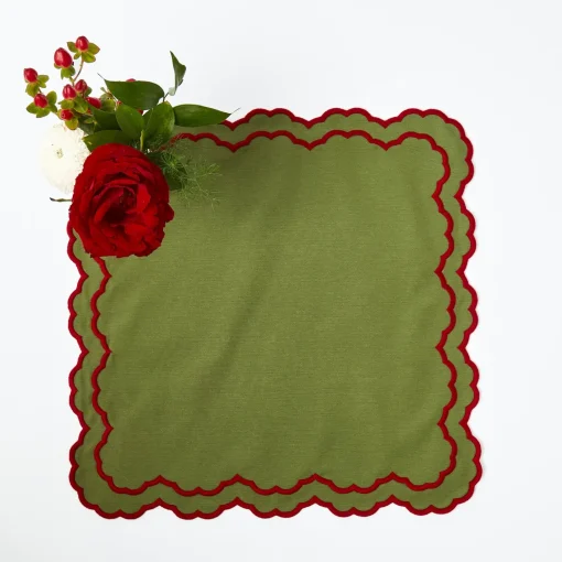 Mrs. Alice Lily Green & Red Napkins (Set of 4)< Napkins | Mrs. Alice Monogram