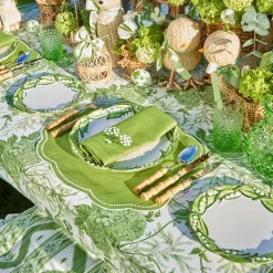 Mrs. Alice Lily of the Valley Starter Plate< Summer Crockery | Starter Plates