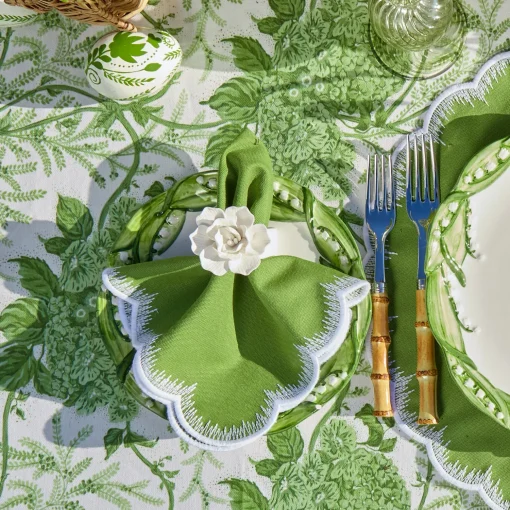 Mrs. Alice Lily of the Valley Starter Plates (Set of 4)< Summer Crockery | Starter Plates