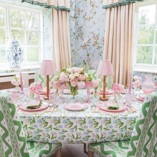 Mrs. Alice Lily Pink & Green Placemats & Napkins (Set of 4)< Table Linen Sets | Mrs. Alice Monogram