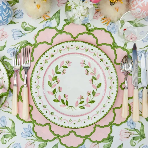Mrs. Alice Lily Pink & Green Placemats & Napkins (Set of 4)< Table Linen Sets | Mrs. Alice Monogram