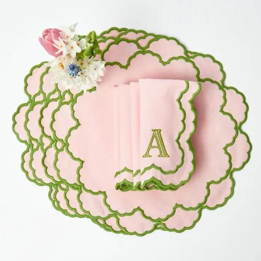 Mrs. Alice Lily Pink & Green Placemats & Napkins (Set of 4)< Table Linen Sets | Mrs. Alice Monogram