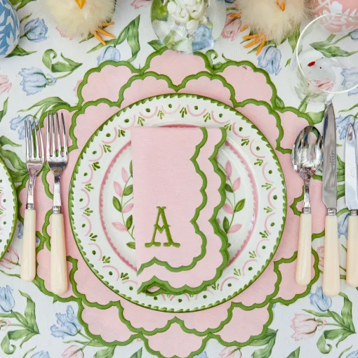 Mrs. Alice Lily Pink & Green Placemats & Napkins (Set of 4)< Table Linen Sets | Mrs. Alice Monogram