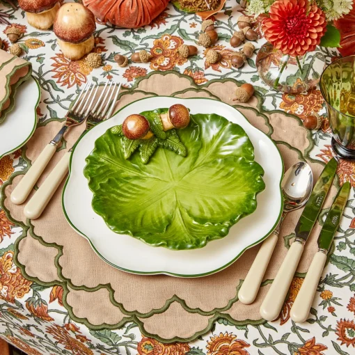 Mrs. Alice Lily Sand & Green Placemats & Napkins (Set of 4)< Table Linen Sets | Mrs. Alice Monogram
