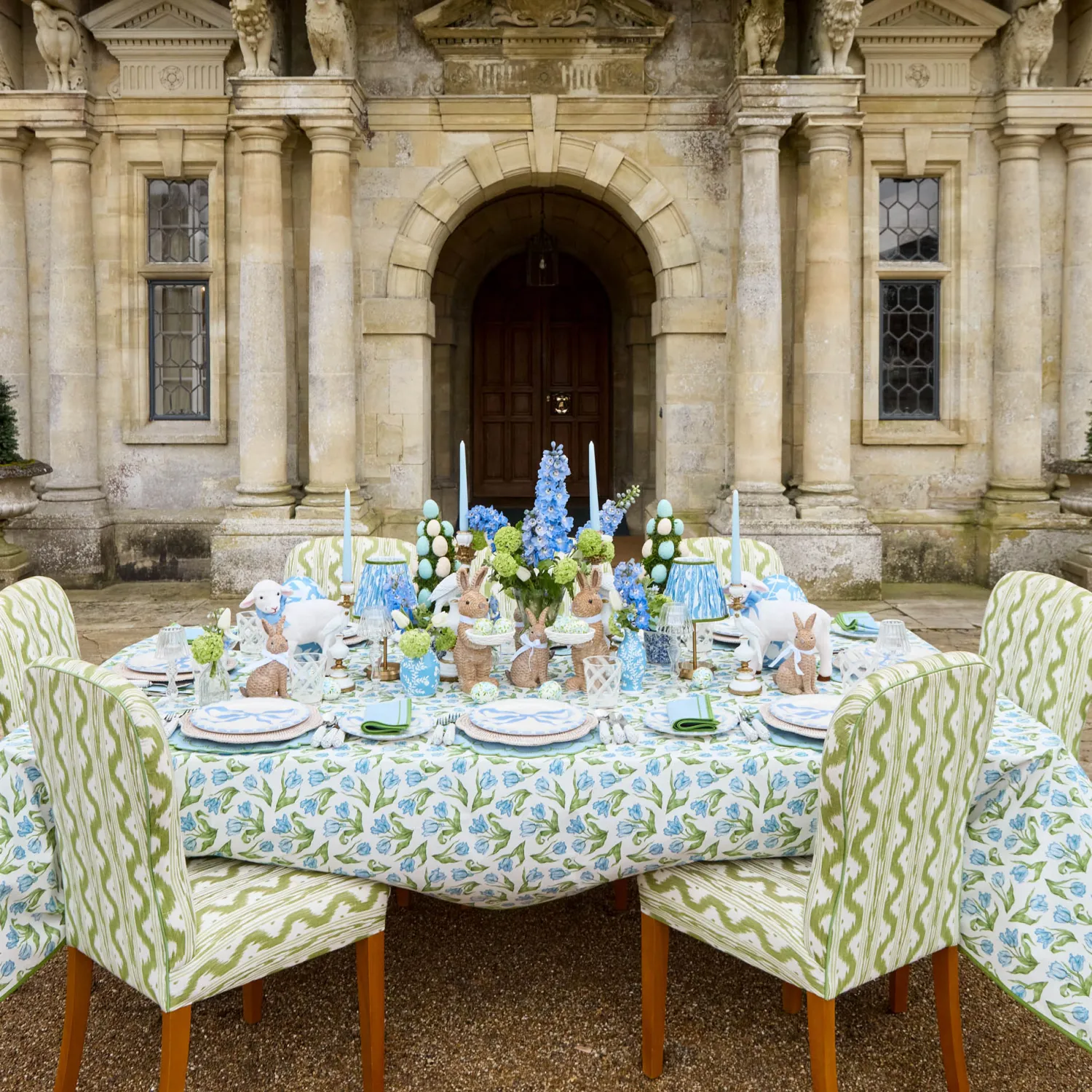 Mrs. Alice Marilyn Blue Bow Dinner Plate< Summer Crockery | Dinner Plates