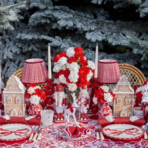 Mrs. Alice Marilyn Red Bow Dinner Plates (Set of 4)< Dinner Plates | Crockery Sets