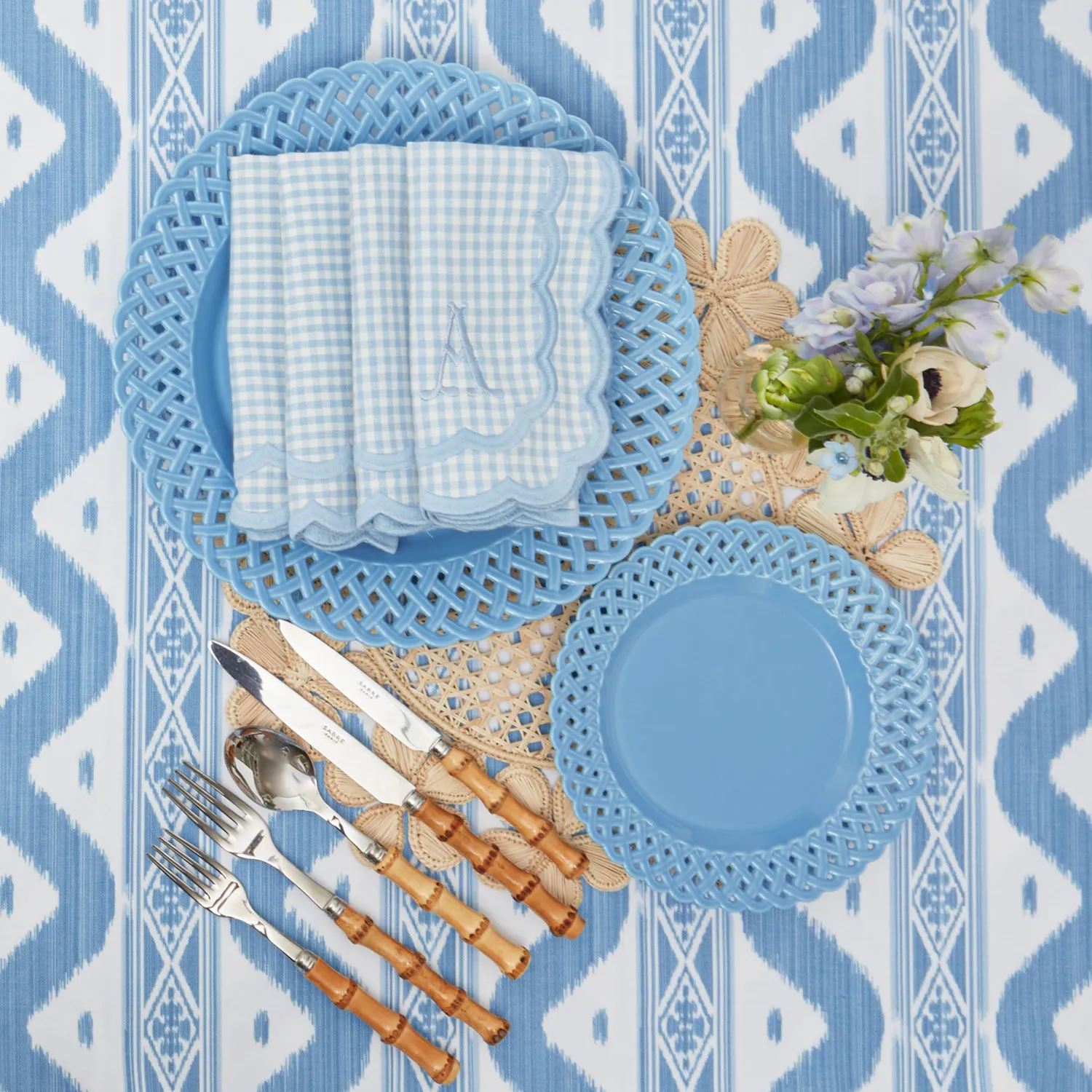 Mrs. Alice Mia Woven Placemats (Set of 4)< Placemats | For The Newlywed