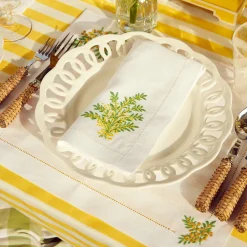 Mrs. Alice Mimosa White Linen Napkins (Set of 4)< Napkins