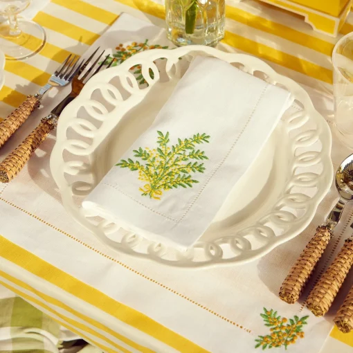 Mrs. Alice Mimosa White Linen Napkins (Set of 4)< Napkins