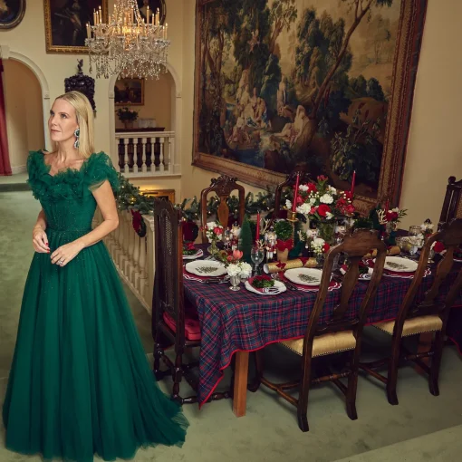 Mrs. Alice Christmas Tree Dinner Plate< Dinner Plates