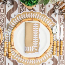 Mrs. Alice Natural Laurel Placemats & Napkins Set (Set of 4)< Table Linen Sets | For Her
