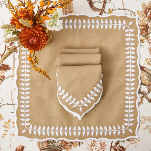 Mrs. Alice Natural Laurel Placemats & Napkins Set (Set of 4)< Table Linen Sets | For Her