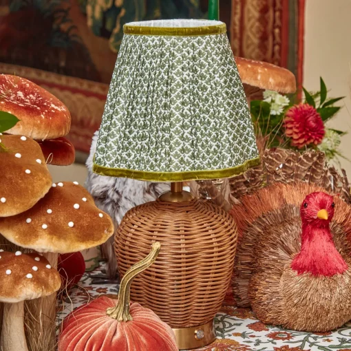 Mrs. Alice Olive Green Lotus Lampshade (18cm)< Summer Lighting | Lampshades