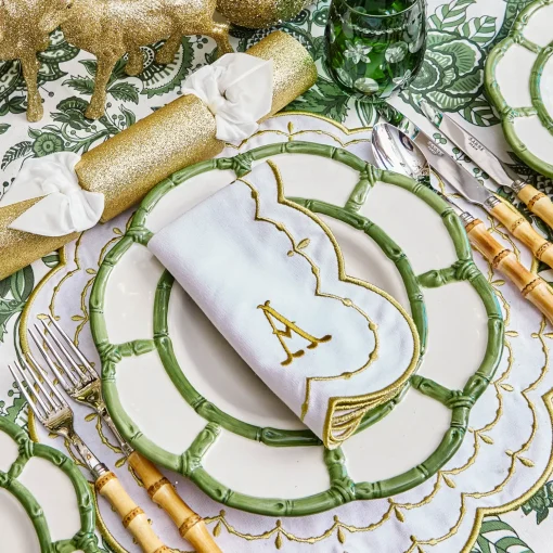 Mrs. Alice Olivia White & Gold Napkins (Set of 4)< Napkins | Mrs. Alice Monogram