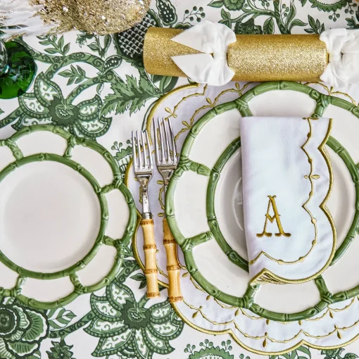 Mrs. Alice Olivia White & Gold Napkins (Set of 4)< Napkins | Mrs. Alice Monogram