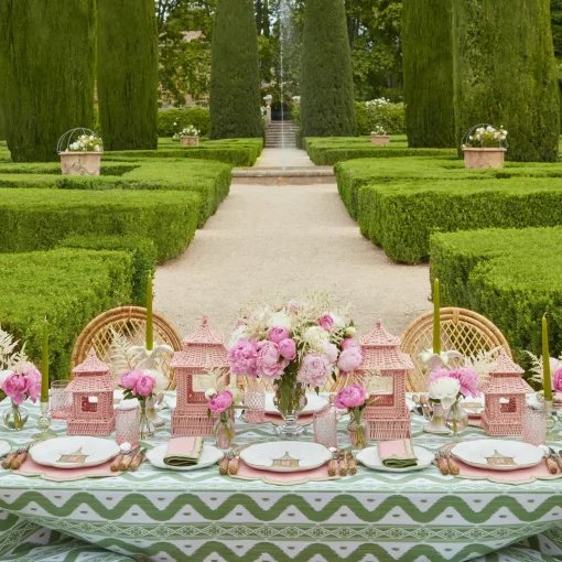 Mrs. Alice Pink & Green Pagoda Dinner Plate< Dinner Plates