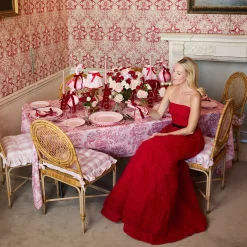 Mrs. Alice Pink & Red Bow Laurel Placemats & Napkins (Set of 4)< Table Linen Sets