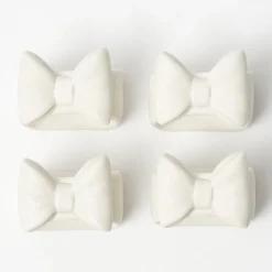 Mrs. Alice Porcelain Bow Napkin Rings (Set of 4)< Napkin Rings & Bows
