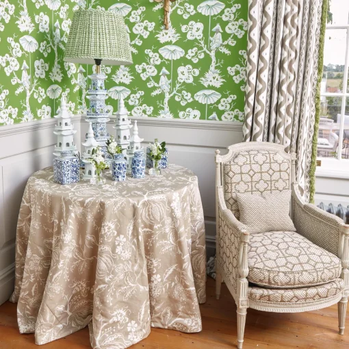 Mrs. Alice Putty Chelsea Square Fabric< Serena Fresson Fabrics