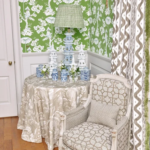 Mrs. Alice Putty Chelsea Square Fabric< Serena Fresson Fabrics