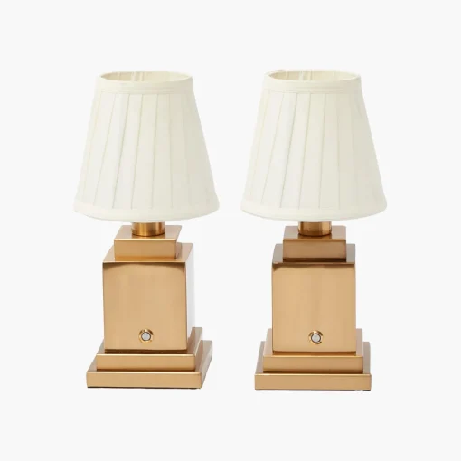 Mrs. Alice Rechargeable Lamp with Cream Shade (15cm)< Rechargeable Table Lamps