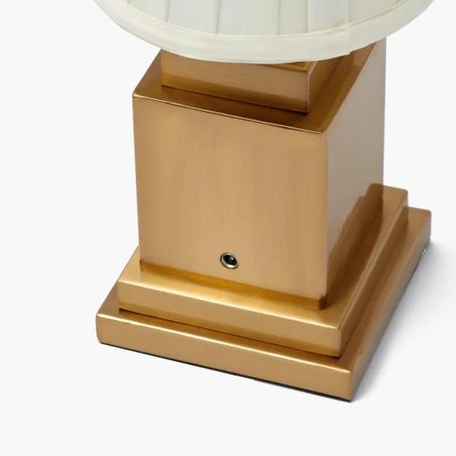 Mrs. Alice Rechargeable Lamp with Cream Shade (15cm)< Rechargeable Table Lamps