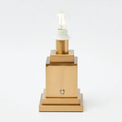 Mrs. Alice Rechargeable Lamp with Pink Ikat Shade (18cm)< Rechargeable Table Lamps