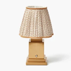 Mrs. Alice Rechargeable Lamp with Putty Lotus Shade (18cm)< Rechargeable Table Lamps