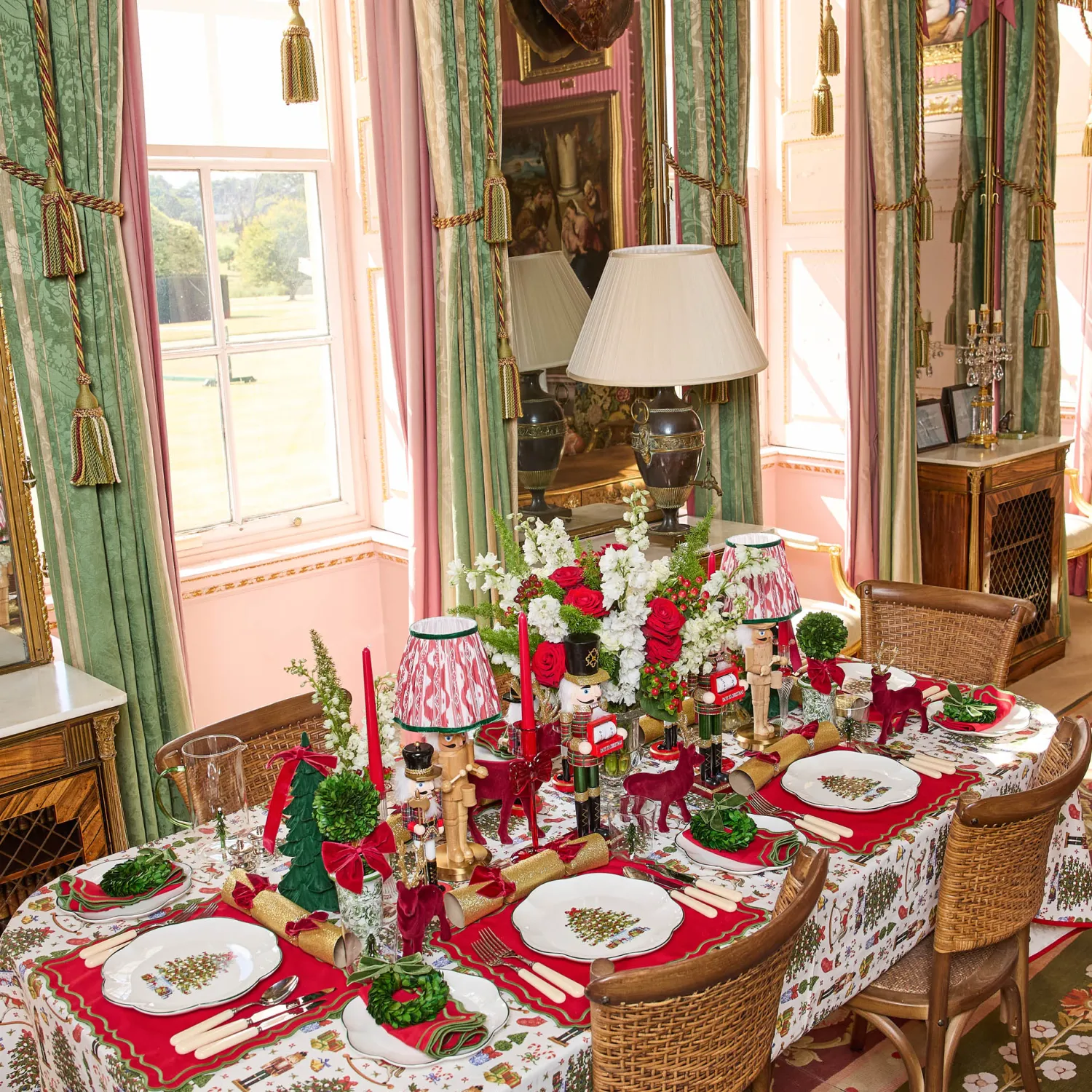 Mrs. Alice Red & Green Christmas Countdown Nutcracker< Christmas Decorations