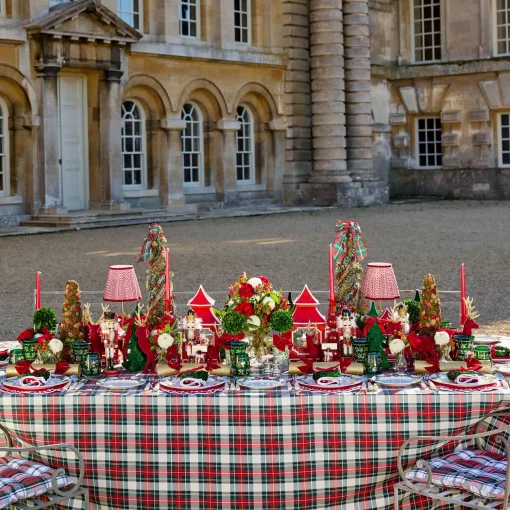 Mrs. Alice Red Bow Laurel Placemats & Napkins (Set of 4)< Table Linen Sets