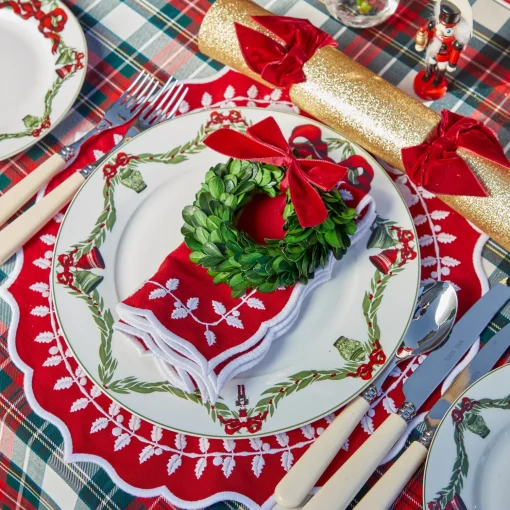 Mrs. Alice Red Bow Laurel Placemats & Napkins (Set of 4)< Table Linen Sets