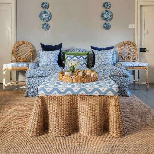 Mrs. Alice Round Rattan Scalloped Tray< Trays | Trays