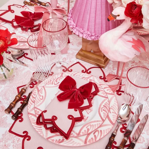 Mrs. Alice Ruby Red Velvet Napkin Bows (Set of 4)< Napkin Rings & Bows