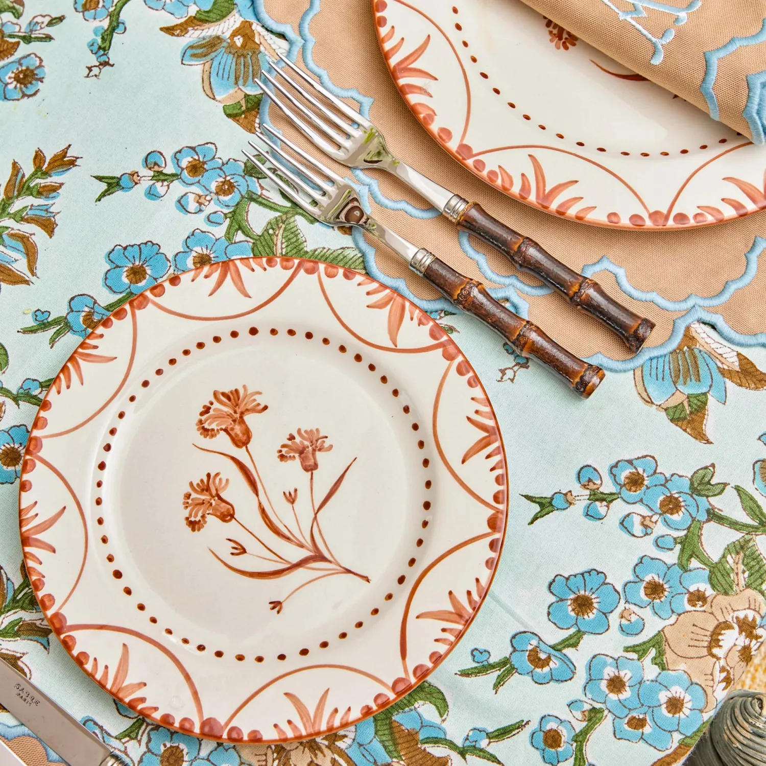 Mrs. Alice Santa Kristina Dinner & Starter Plates (Set of 8)< Summer Crockery | Crockery Sets