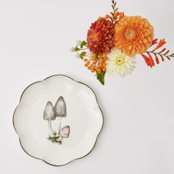 Mrs. Alice Scalloped Mushroom Starter Plate (Grey)< Starter Plates
