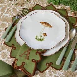 Mrs. Alice Scalloped Mushroom Starter Plate (Brown)< Starter Plates