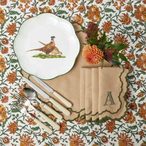 Mrs. Alice Scalloped Pheasant Starter Plates (Set of 4)< Starter Plates | Crockery Sets