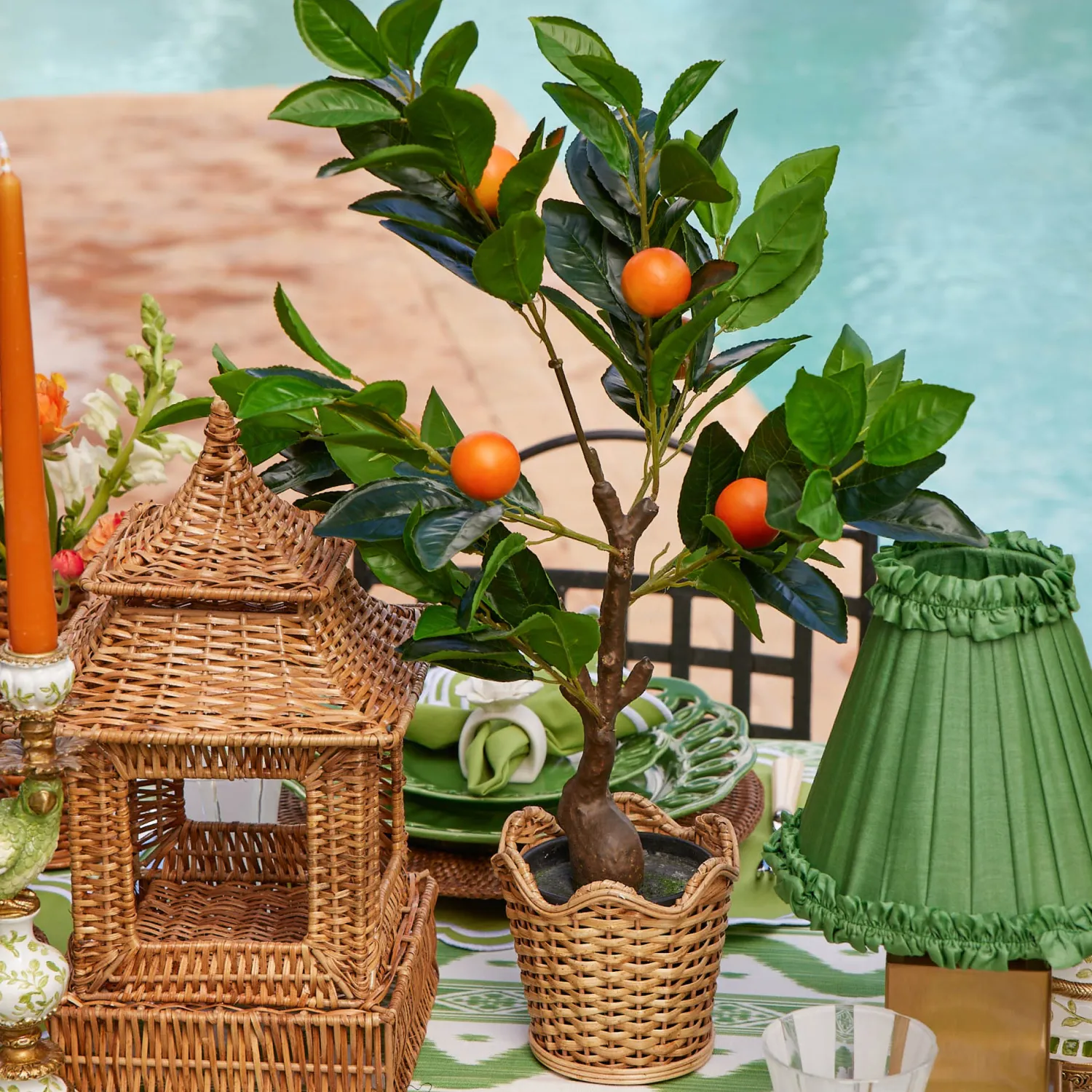 Mrs. Alice Scalloped Rattan Planter< Vases | Vases & Planters