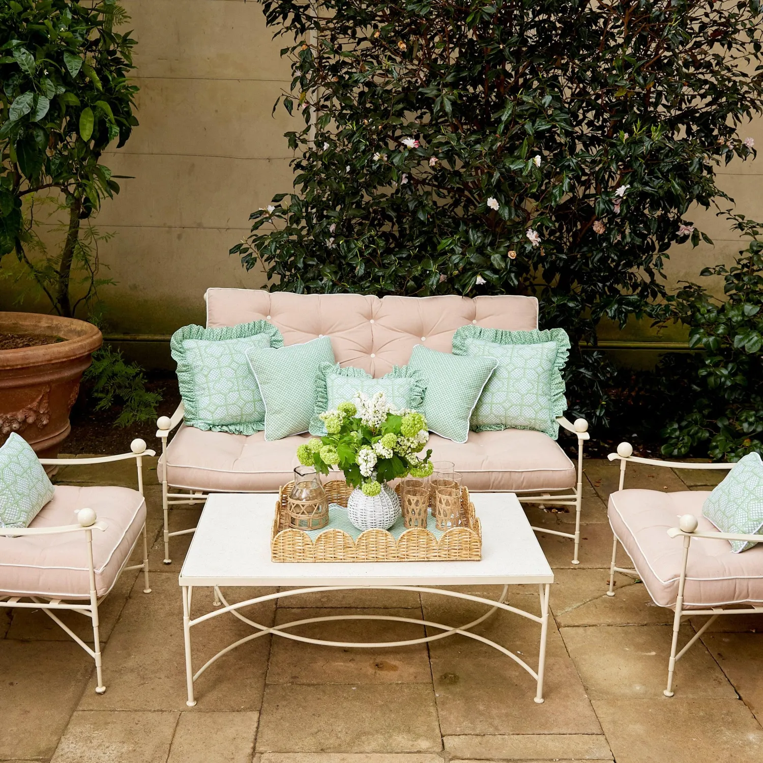 Mrs. Alice Scalloped Rattan Tray< Trays | Trays